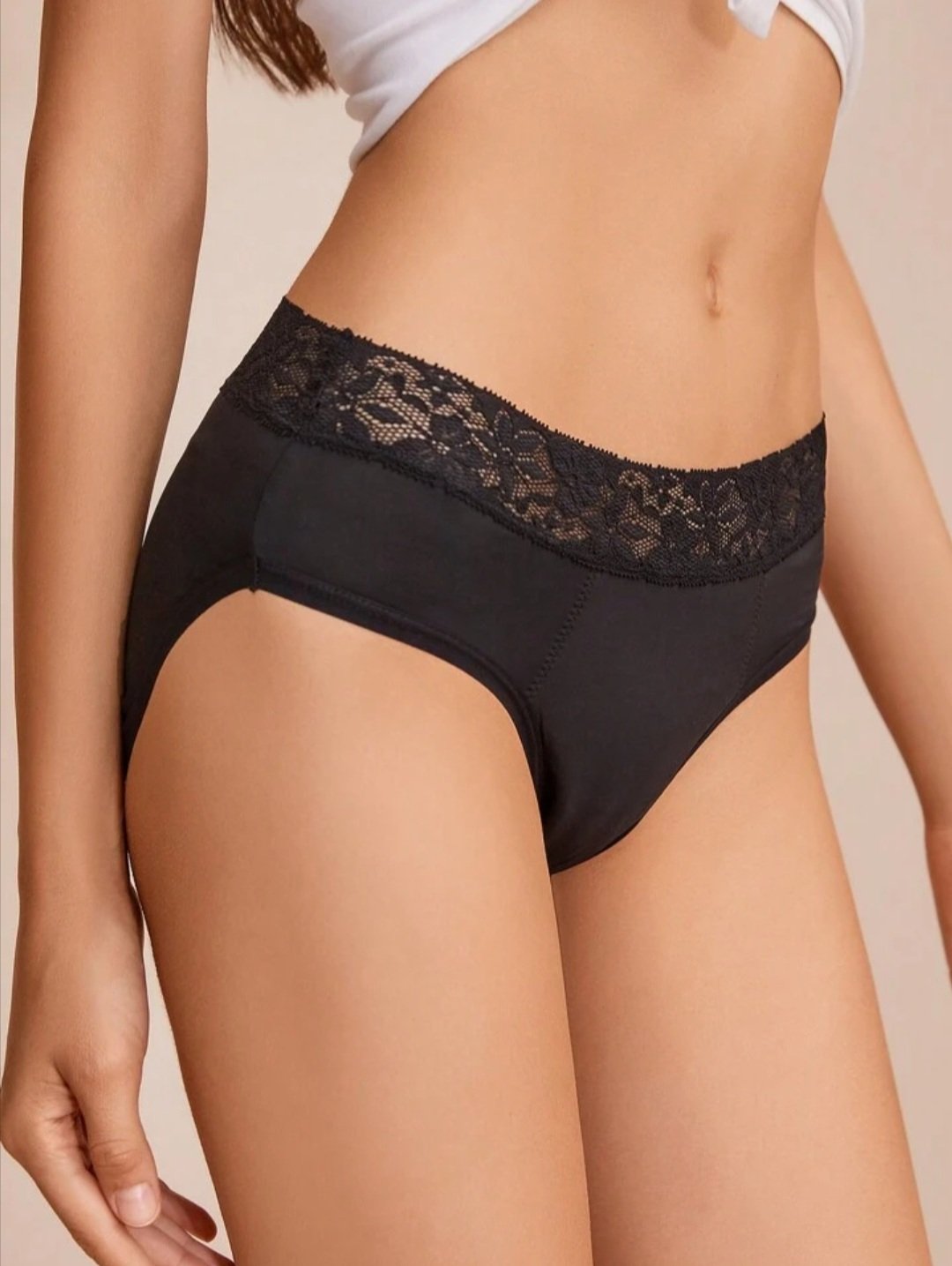 Culotte menstruelle noire lavable et absorbante pour femme au Maroc