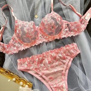 Ensemble soutien-gorge et culotte rose pour femme au Maroc
